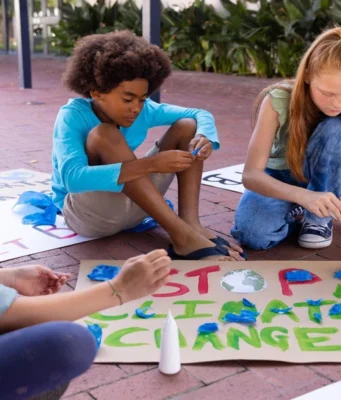 How Top International Schools Help Students Build Skills Beyond the Classroom